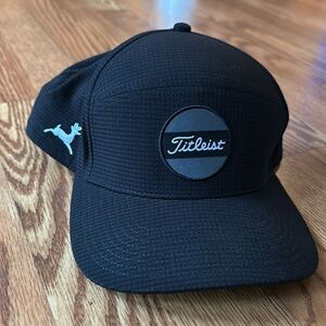 Titleist Teucker SnapBack Buck Black Mesh